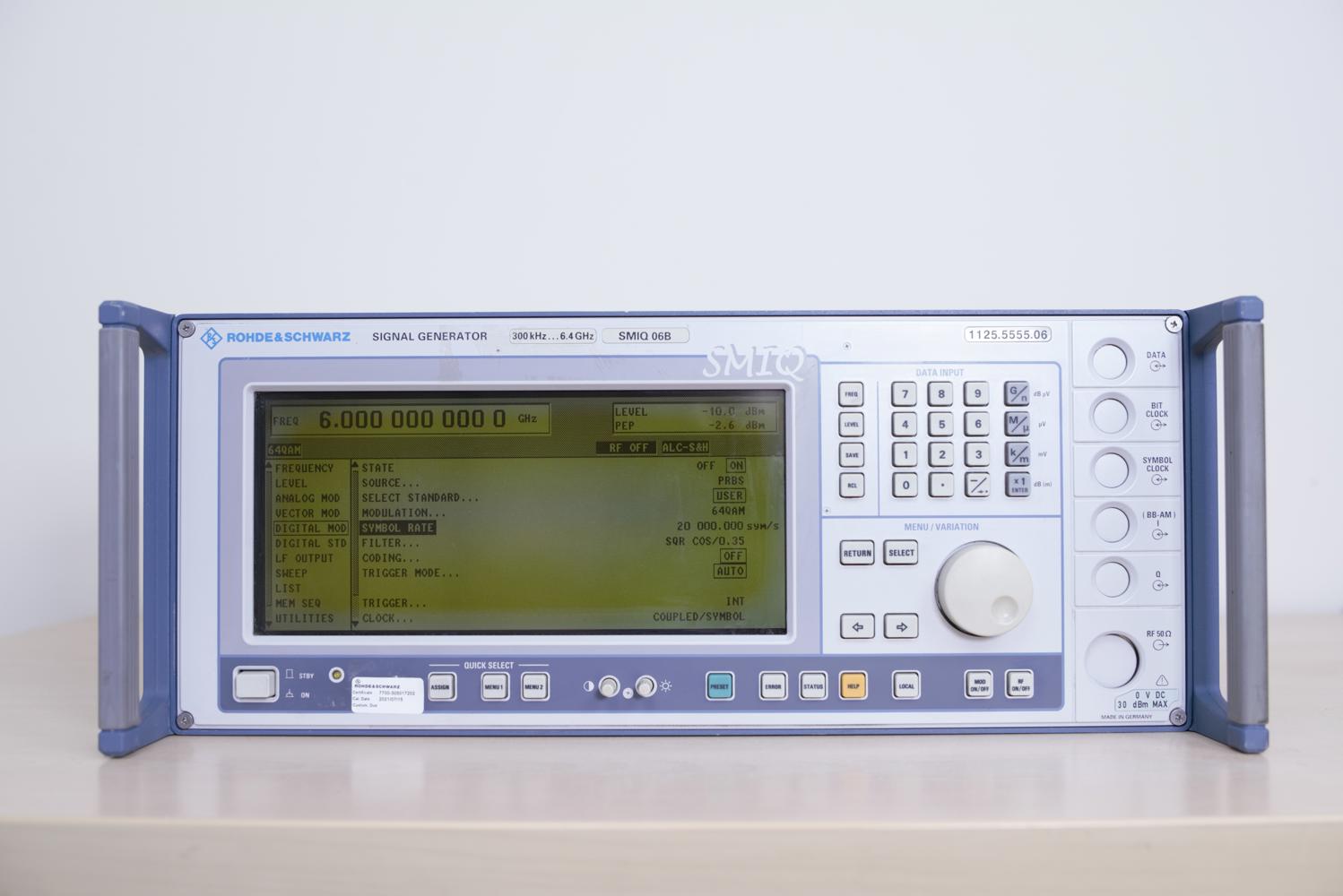 Генератор сигналов Rohde & Schwarz SMIQ06B